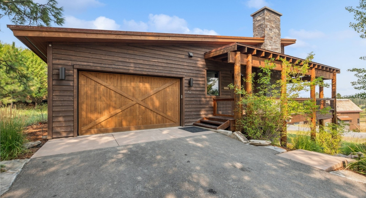 62 Wilderness Lodge Road, Eureka, MT 59917 Image #2