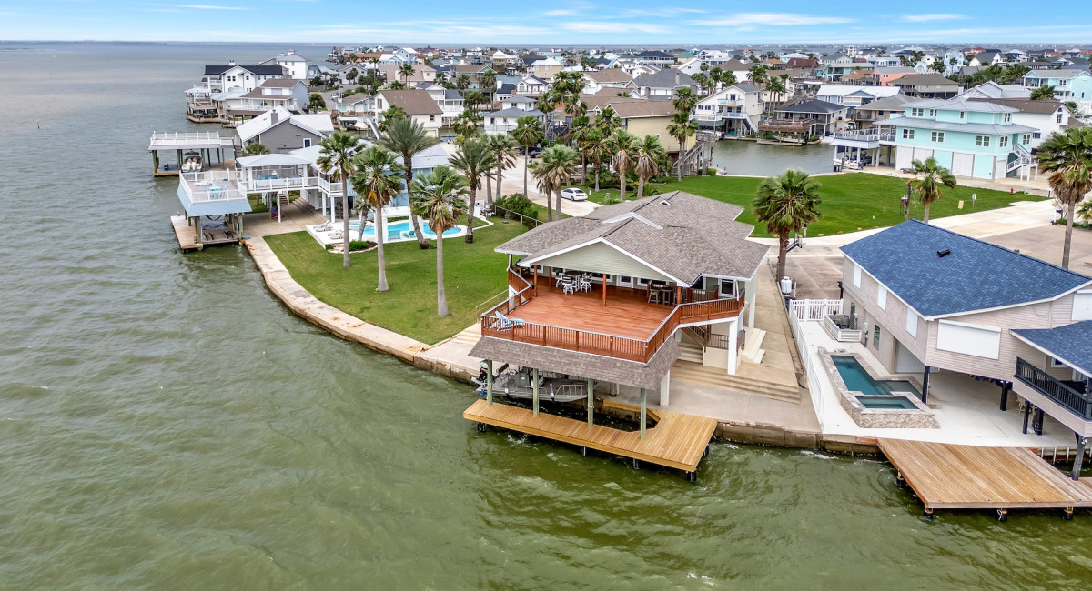 126 Tamana Drive, Tiki Island, TX 77554 Image #6