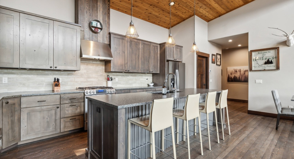 62 Wilderness Lodge Road, Eureka, MT 59917 Image #18