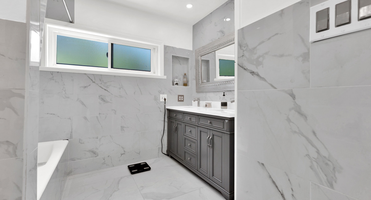 5701 Corbin Avenue, Tarzana, CA 91356 Image #22