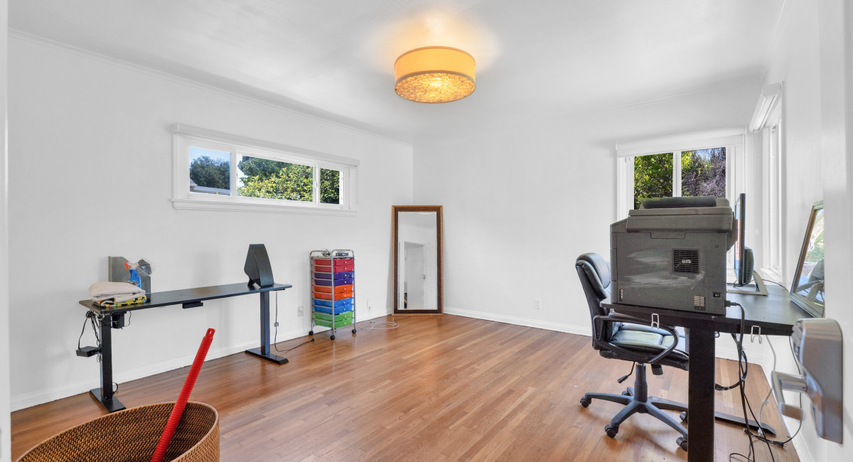 5701 Corbin Avenue, Tarzana, CA 91356 Image #20