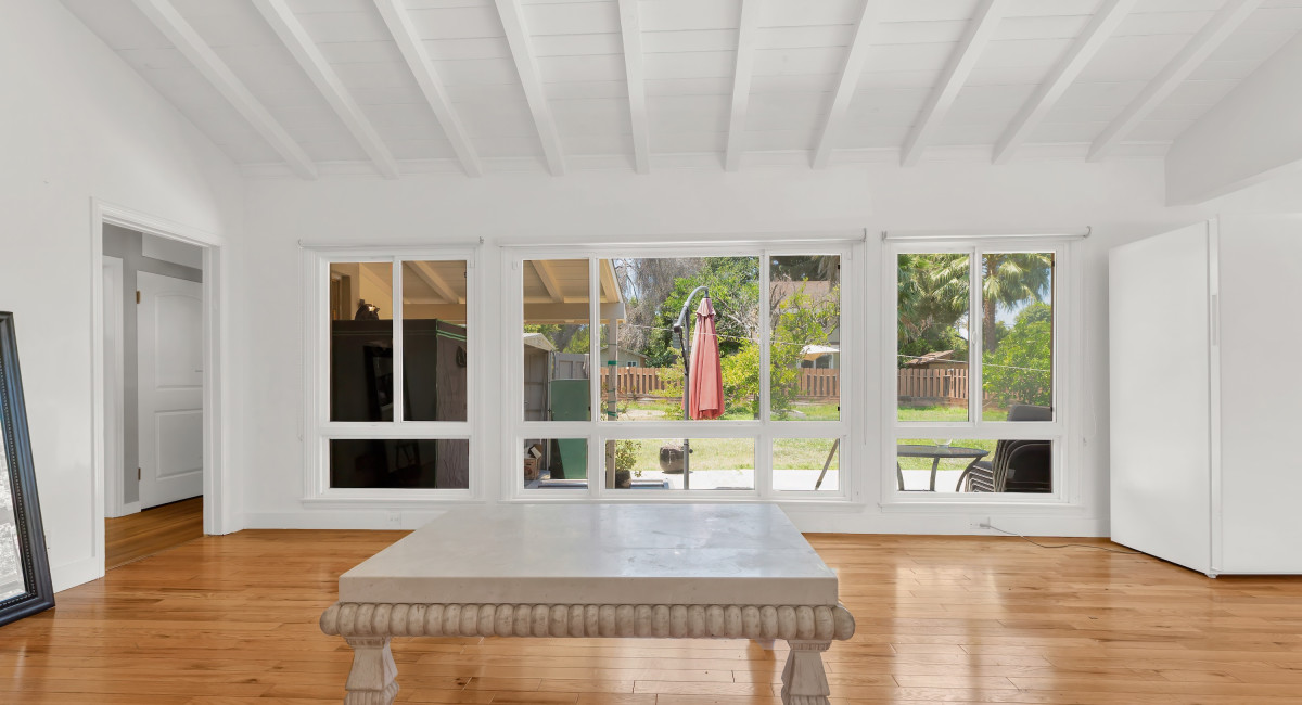 5701 Corbin Avenue, Tarzana, CA 91356 Image #3