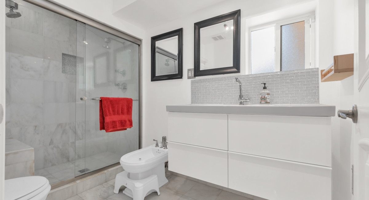 5701 Corbin Avenue, Tarzana, CA 91356 Image #16