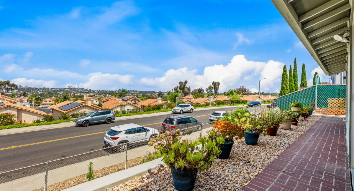 628 Via Santa Paulo, Vista, CA 92081 Image #12