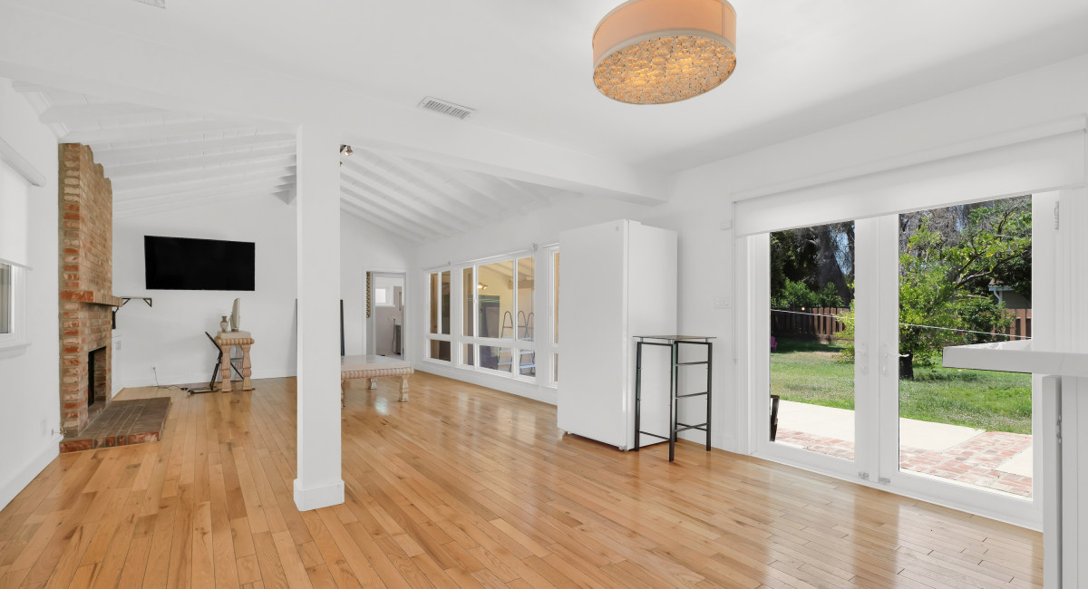 5701 Corbin Avenue, Tarzana, CA 91356 Image #7