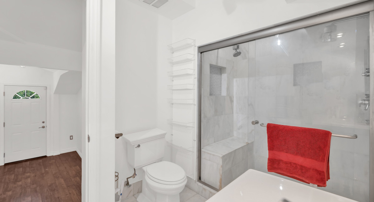 5701 Corbin Avenue, Tarzana, CA 91356 Image #17